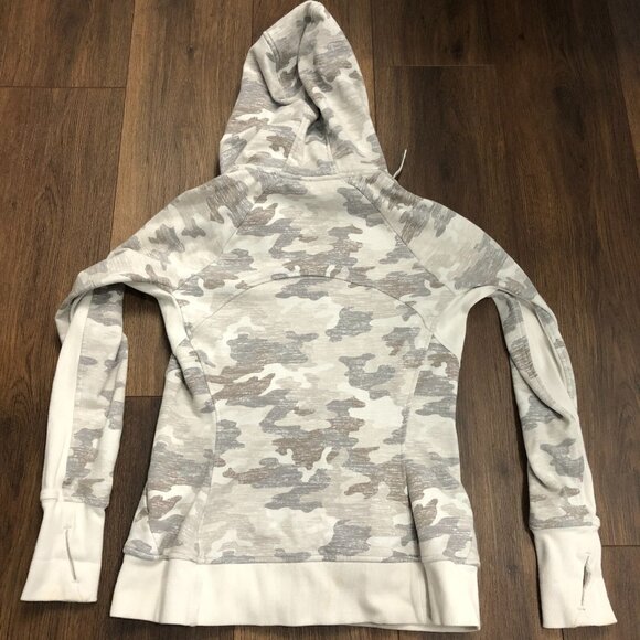 Athleta Triumph Printed Hoodie Jacket Full Zip Grey Gypsum Camo Size Small - Picture 9 of 9